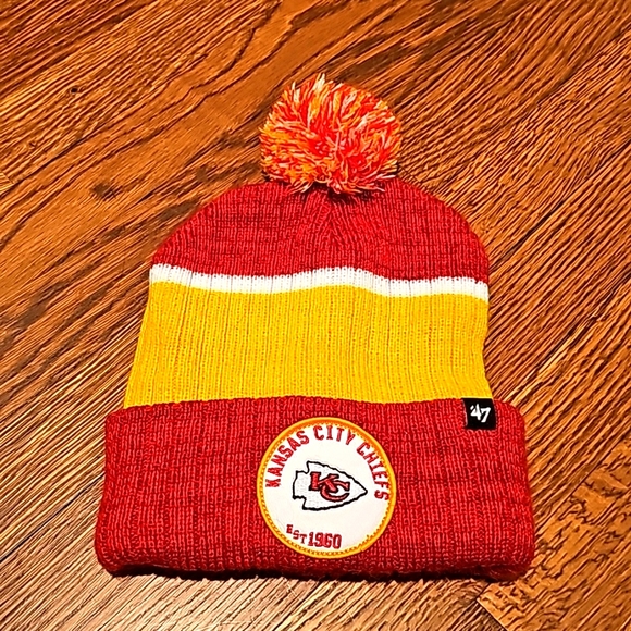 Kansas City Chiefs '47 Beanie Pom Pom Cuffed Knit Hat - Picture 1 of 7
